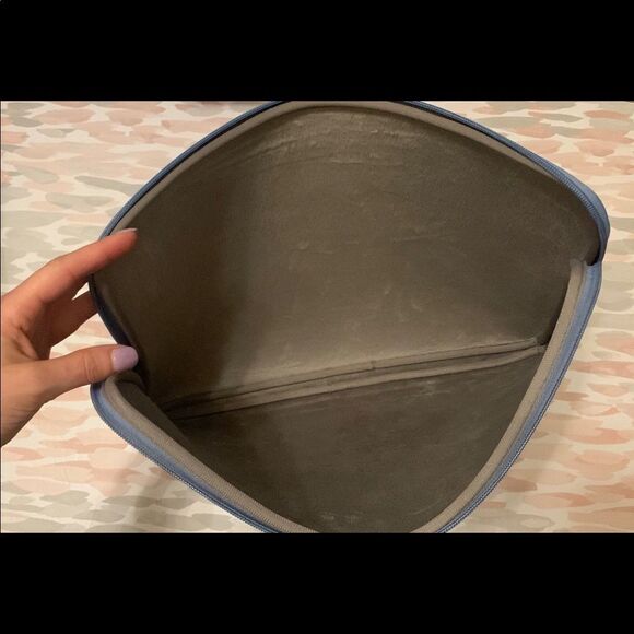 15-16” Laptop Sleeve - chevron pattern - double zipper - Picture 5 of 9